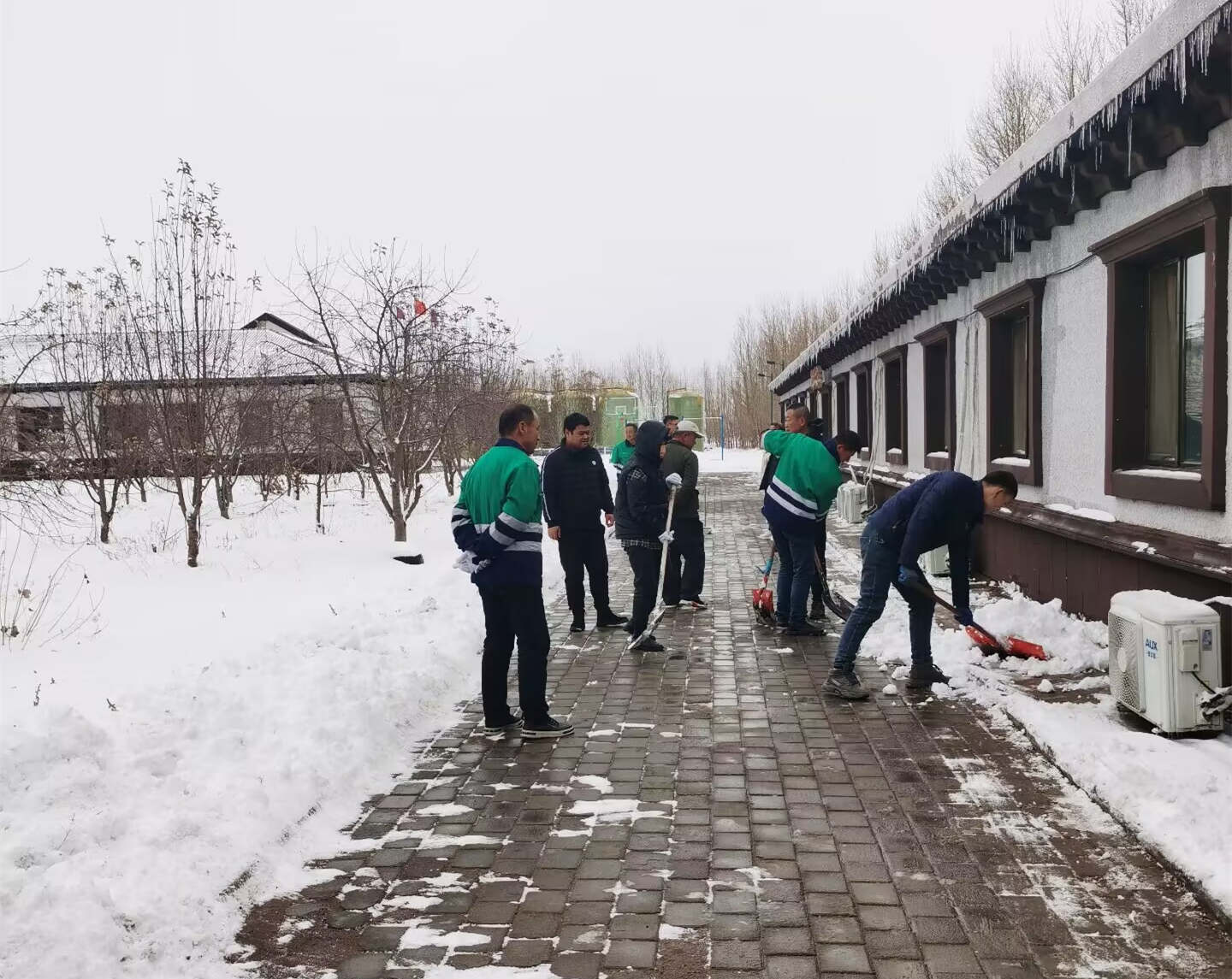 【基層動(dòng)態(tài)】最美天下雪 最暖掃雪人